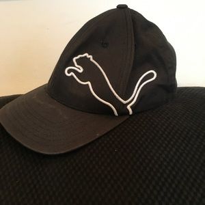 black puma cap (19C)